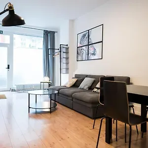  Apartment Great In Neukoelln